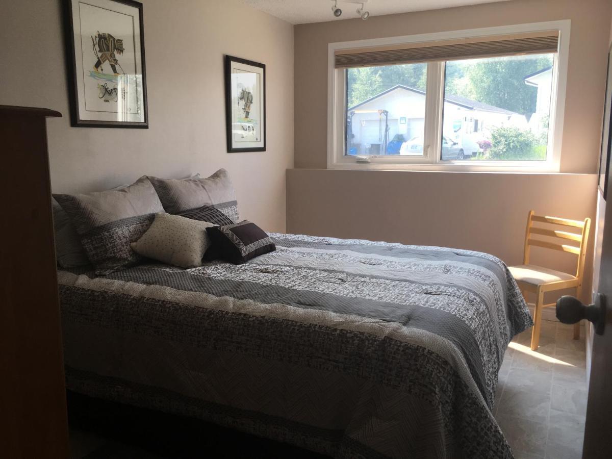 Polar Nights Bed & Breakfast Yellowknife Dış mekan fotoğraf