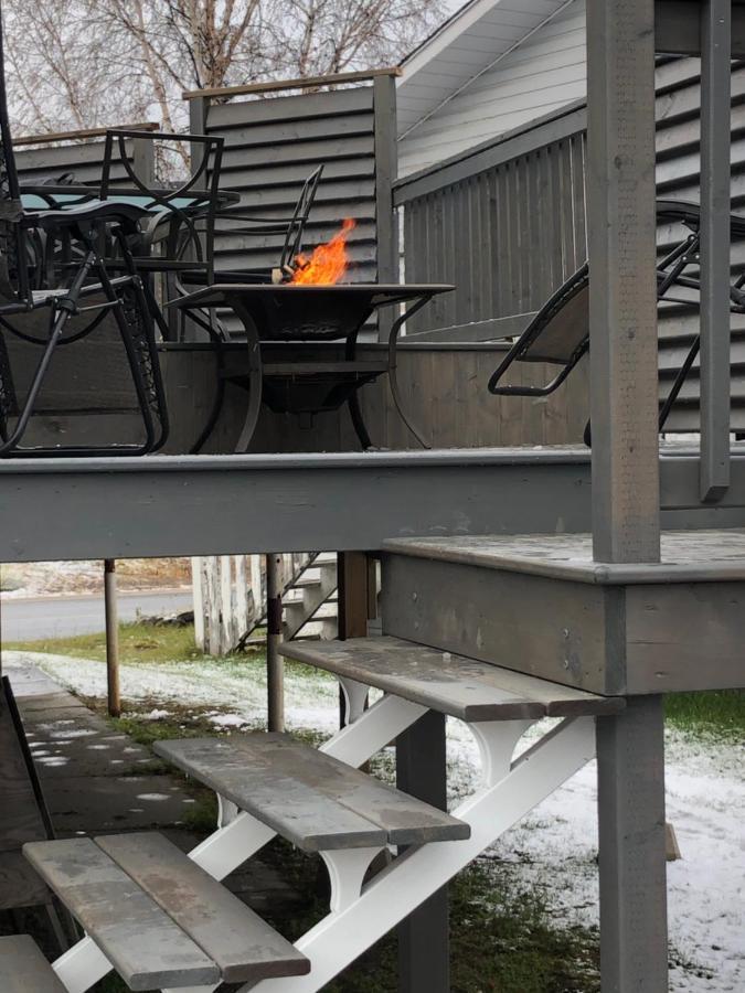 Polar Nights Bed & Breakfast Yellowknife Dış mekan fotoğraf